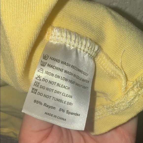 Sunny Yellow Ruffled Crop Top - Picture 3 of 3